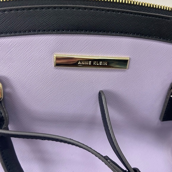 NWT Anne Klein Lavender and Navy Women's Bag - Picture 4 of 5